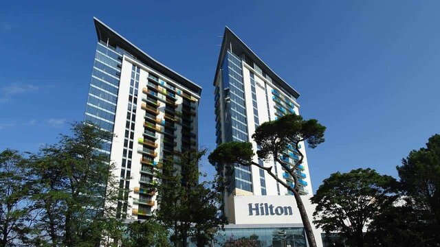 Hotel hilton