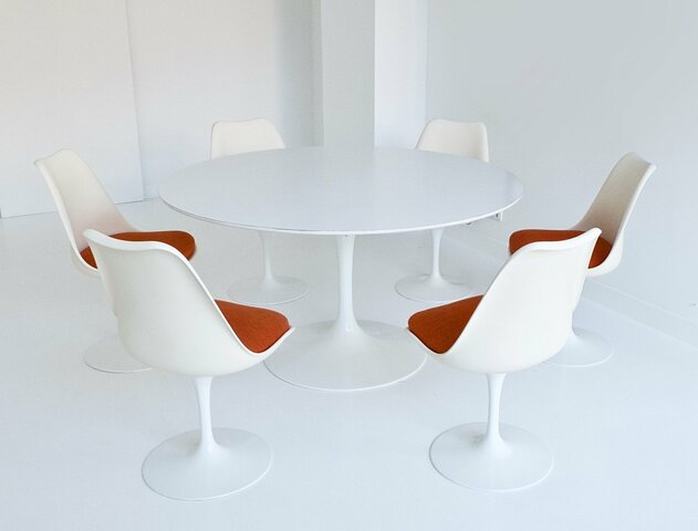 Tulip Pedestal Group Eearo Sharinen