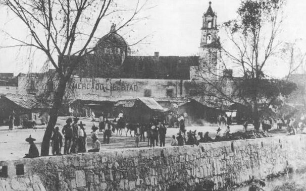 El pastor Jones llega a México