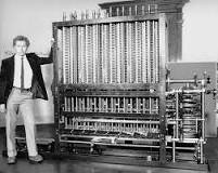 PRIMERA GENERACION (1951-1958)