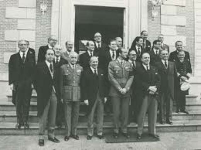 Crisis parcial del gobierno con salida de los aperturistas