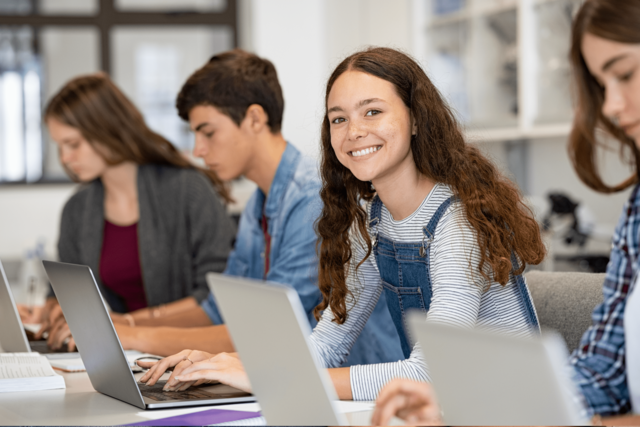 Entrada a la universidad.