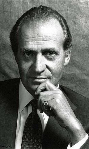 Juan Carlos es elegido sucesor de Franco