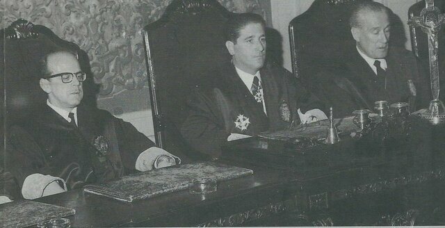 Se instaura el tribunal de orden público