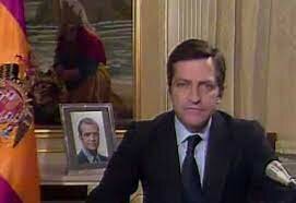 Dimisión de Adolfo Suárez.