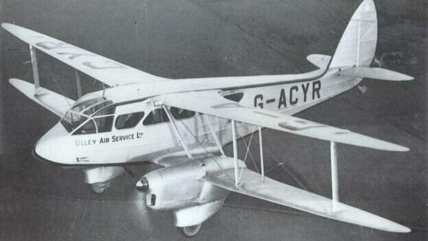 Franco sale de Canarias a Tetuán en el Dragón Rapide