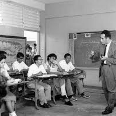 Timeline: NORMATIVIDAD RELEVANTE EN LA EDUCACION EN COLOMBIA