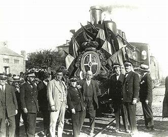 inauguración de la primera linea ferroviaria.