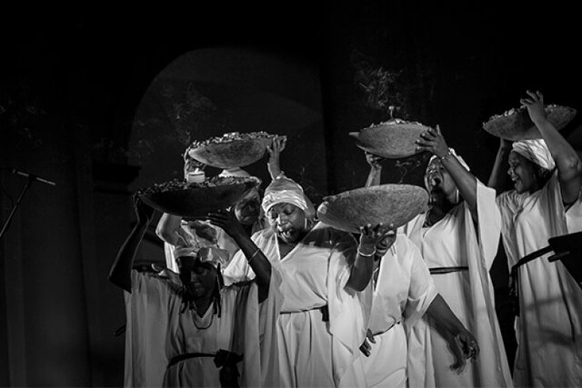 Alabaos, cantos de resistencia y memoria.