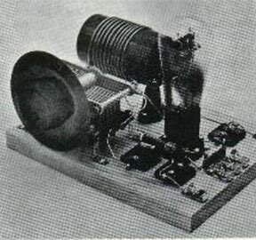 Macorni construye el primer radiotransmisor