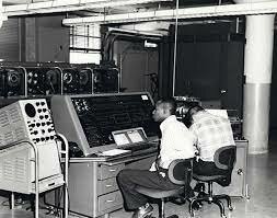 TERCERA GENERACION CIRCUITOS INTEGRADOS 1964-1971