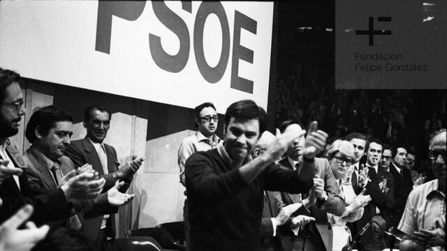 El PSOE abandona el marxismo en el XXVIII congreso del partido