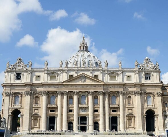 Fachada San Pedro del Vaticano
