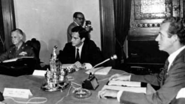 Amnistía de los presos políticos concedida por el rey