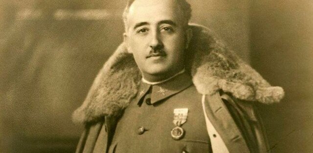 Franco nombrado generalísimo de los ejércitos y jefe de Estado.