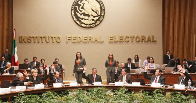 Es aprobada la reforma política