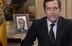 Dimisión de Adolfo Suárez.