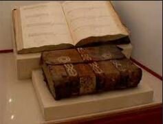 Libros el “Adversaria” y el “Codex”.