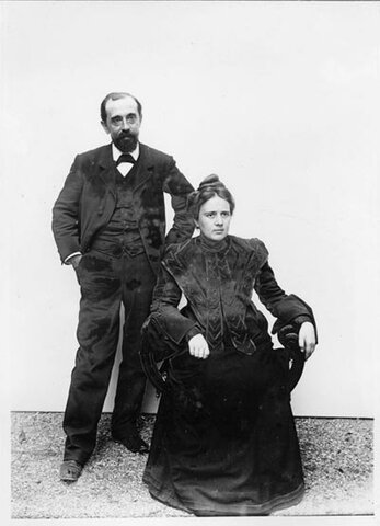 Soci de l'Ateneu, on es relaciona amb els escriptors Josep Yxart, Joan Sardà, Narcís Oller, etc. Crisi espiritual. Es publica Canigó de Jacint Verdaguer.