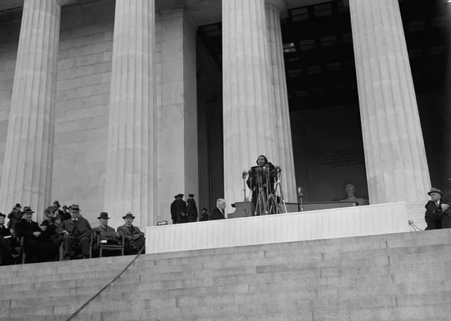 Marian Anderson at the Lincoln Memorial