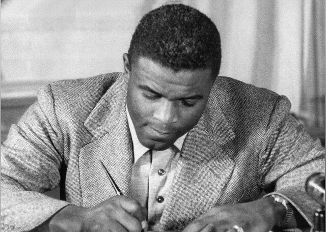 Jackie Robinson makes history