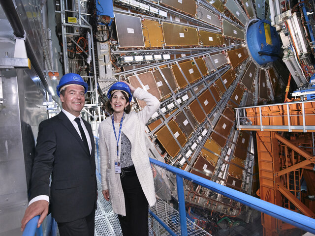 : naissance au CERN par Tim Berners Lee