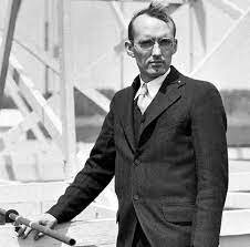 Karl G. Jansky, americano (1905-1950)  La primera observación radioastronómica