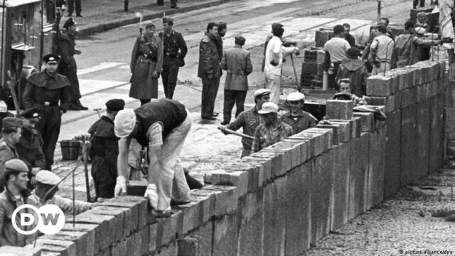 Construção do Muro de Berlim