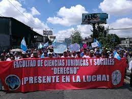 Facultades y desfiles