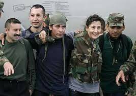 La rehén Clara Rojas es entregada