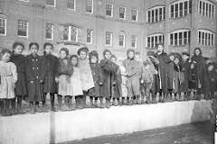 settlement house movement