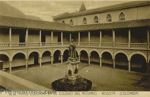 Nace el Colegio Mayor del Rosario.