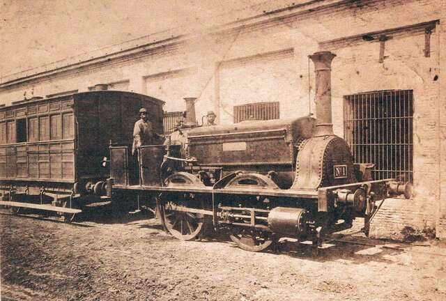 la primera locomotora "la porteña"