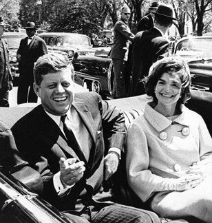 John F. Kennedy es asesinado en Dallas