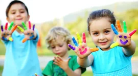 Timeline: EVOLUCION DE LA INFANCIA A TRAVES DEL TIEMPO