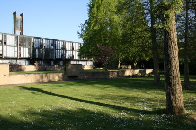 El Saint Catharine's College