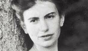 Nace Anna Freud