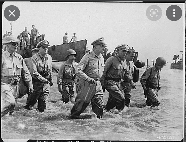 MacArthur returns to the Philippines