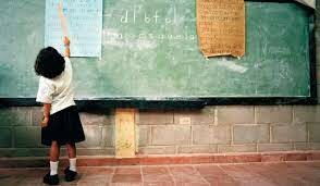 1959, la SEP había autorizado oficialmente 75 libros de texto