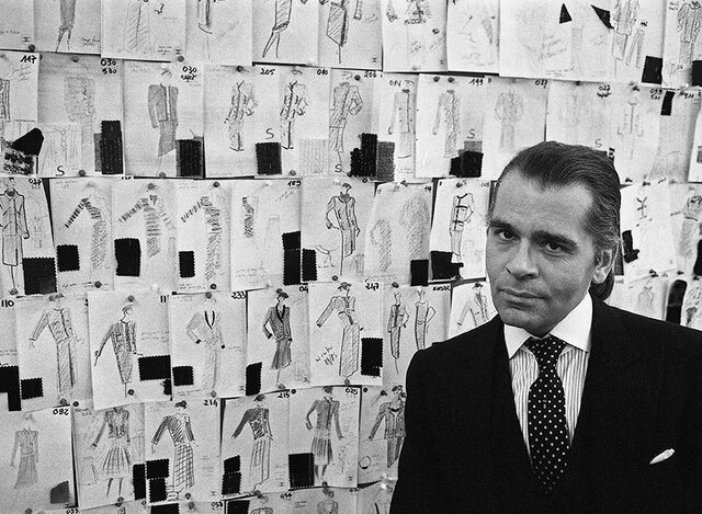 Er entwirft die ersten Kollektionen für Fendi; die Zusammenarbeit dauert bis heute an