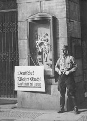 Etapa 1: “Eeyes Noremer”