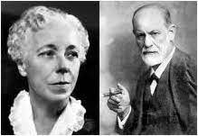 Karen se convence de que Freud había dado muy poca importancia a los factores sociales