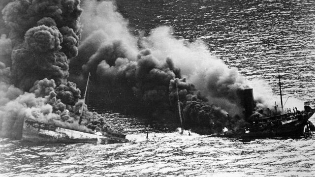 Alemania declara la guerra total submarina a los buques mercantes.