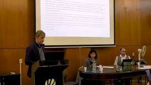 James Presentó un grupo de conferencias ¨Estados mentales excepcionales¨