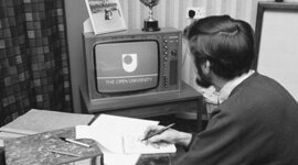 Timeline: Evolución histórica de la educación en línea en América latina y el caribe.-Por: Angel Samaniego