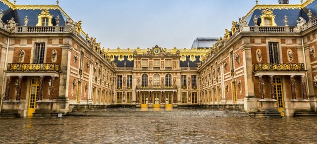 Luigi XIV si trasferisce a Versailles