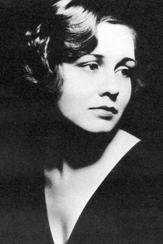 Conosce e sposa Gwyndolyn "Gwyn" Conger