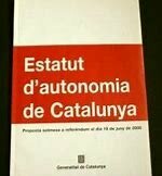 Aprobación de los estatutos de autonomía de Cataluña y El País Vasco. (18/diciembre)