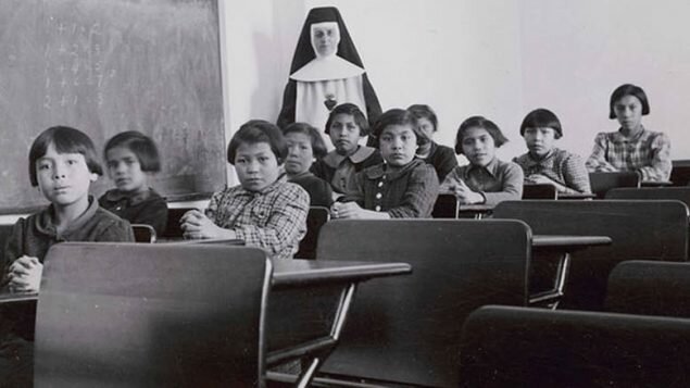 EDUCACION INDIGENA A CARGO DE LA IGLESIA