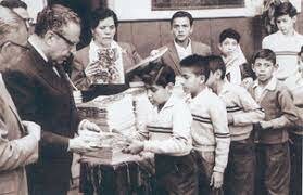 La obligatoriedad de los libros de texto gratuitos